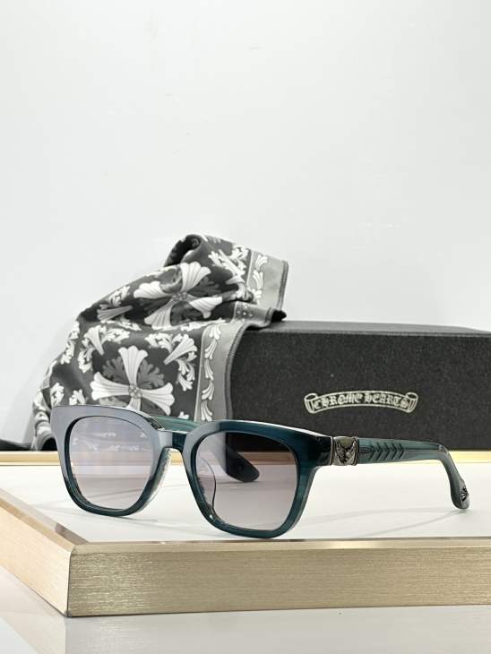 Picture of Chrome Hearts Sunglasses _SKUfw73239236fw